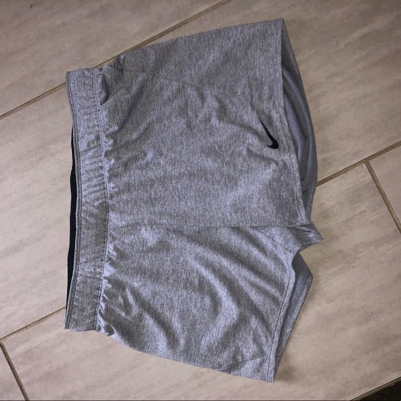 Nike dry fit shorts - Picture 2 of 5